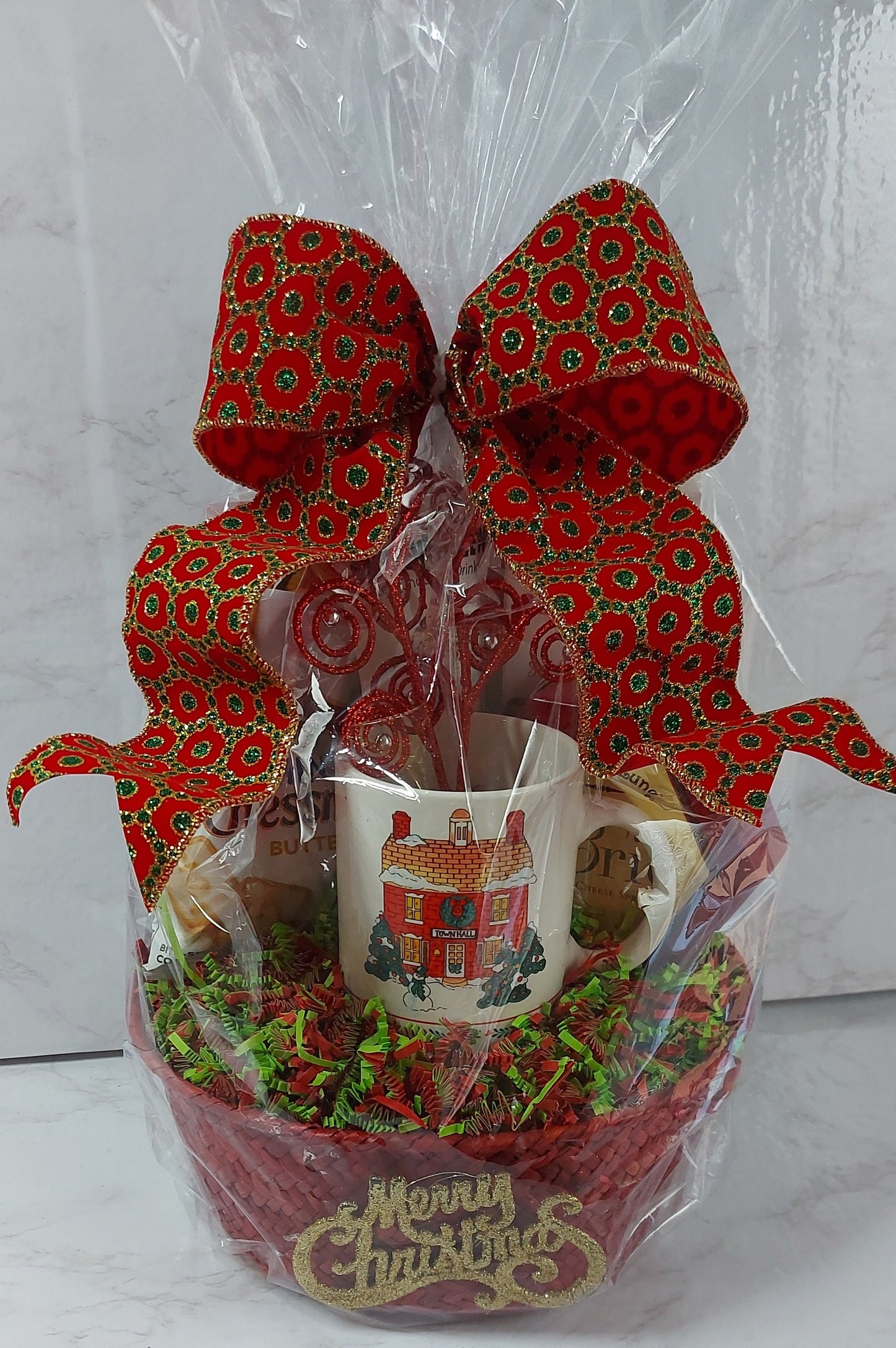 The "Merry Christmas" Basket